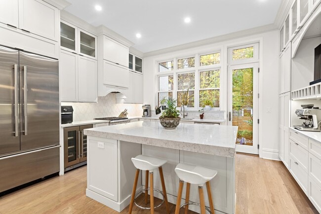 Photo - 1111 Bloomfield St