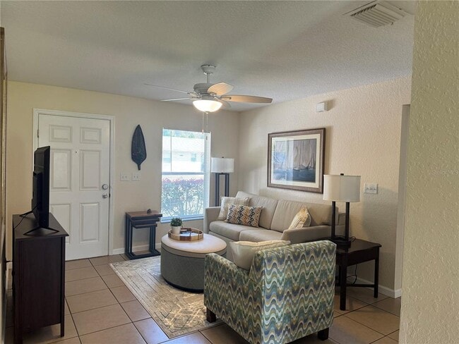 Photo - 5732 NE 33rd St