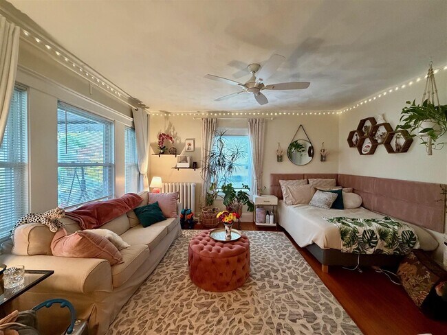 Photo - 134 N Union St Unidad 1