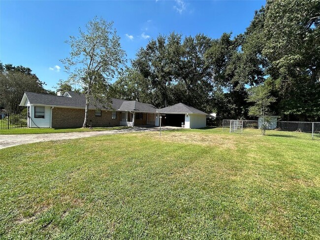2418 Prentice Rd