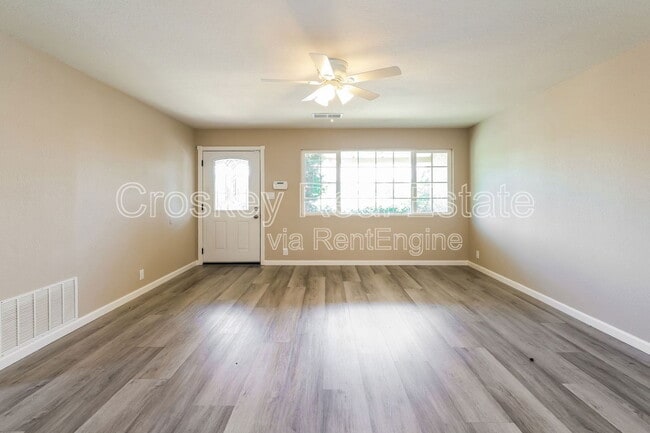 Photo - 322 Sweeney Rd