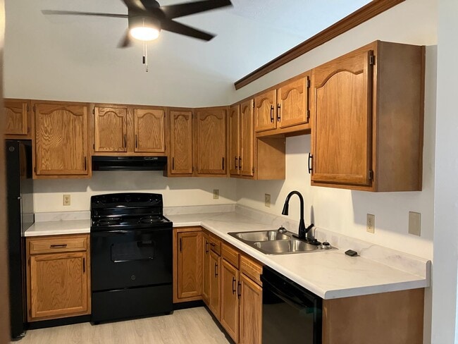 Photo - Ranch Condo with 2 Bedrooms, 1 Bath, and 1-Car Attached Garage in Troy, Ohio - Coming in June! Unit 1565-D Wayne St