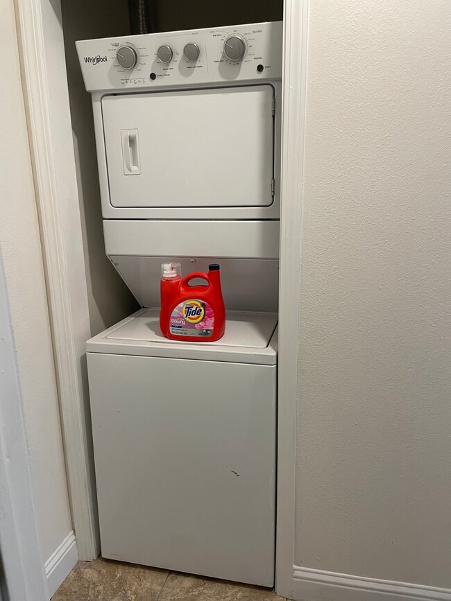 Photo - 956 54th Ave