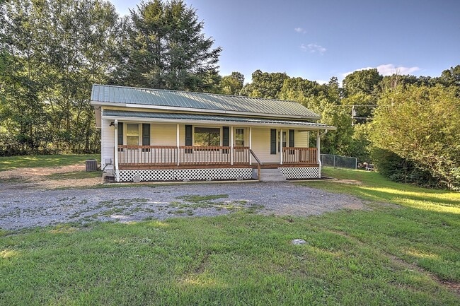 Photo - 875 S Pickens Bridge Rd