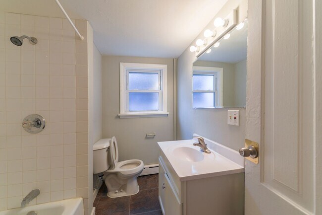 Photo - 2217-2217 Grand Ave S Unit 2215 Grand Ave South