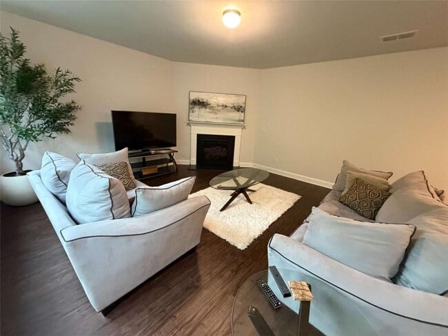 Photo - 1510 Kaden Ln