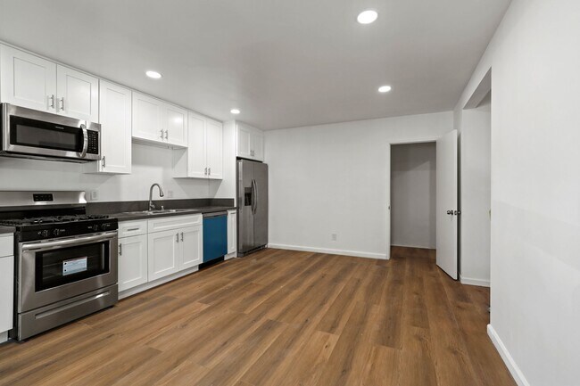 Photo - Romaine Heart by Wiseman