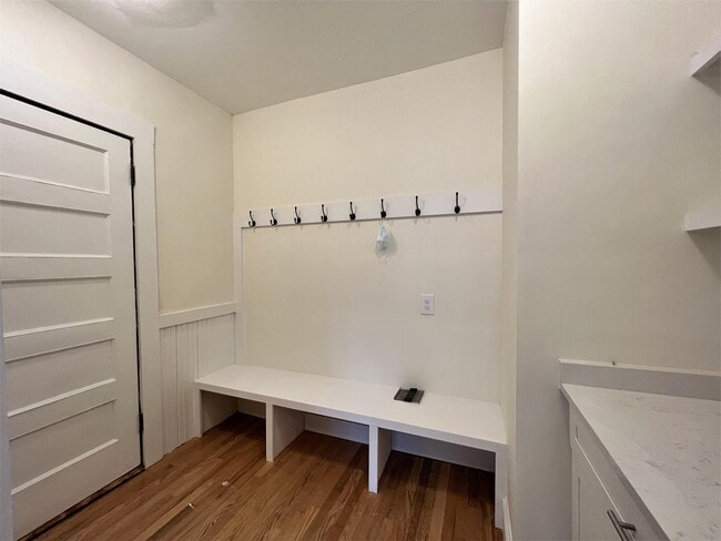 Photo - 269 Huron Ave Unit 3