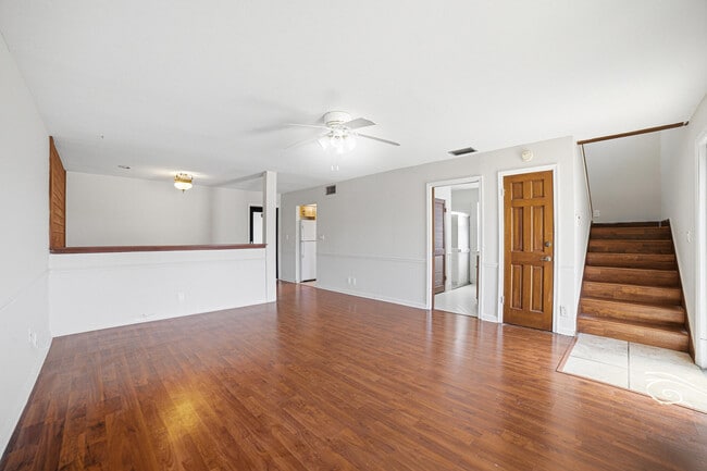 Photo - 2895 Via Del Lago