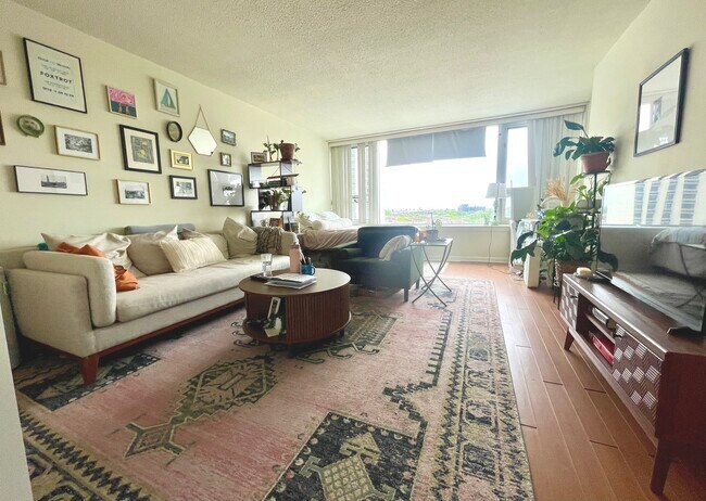 Photo - 2728 N Hampden Ct Unit 1108