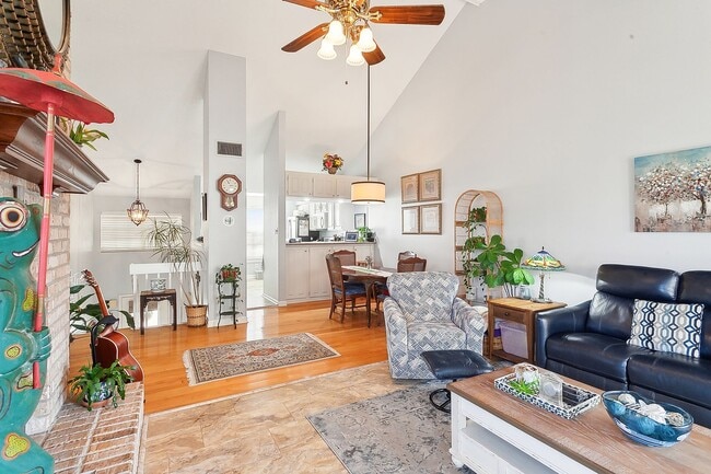 Photo - 2 BEDROOM, 2 BATHROOM TOWNHOUSE IN JEFFERSON