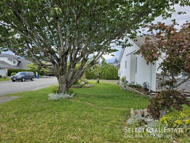 Photo - 44841 Carolyn Ave