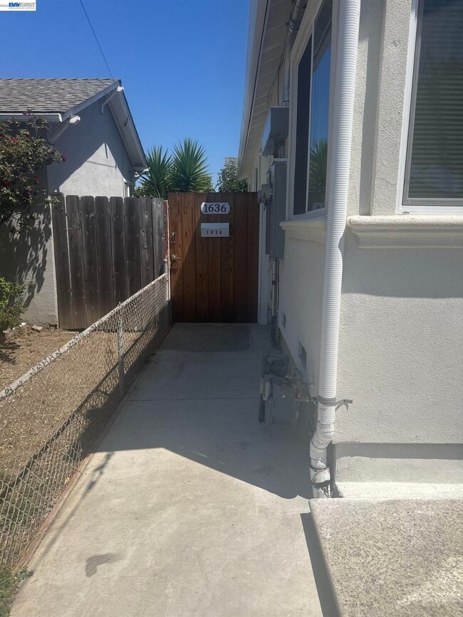 1632 Wayne Ave