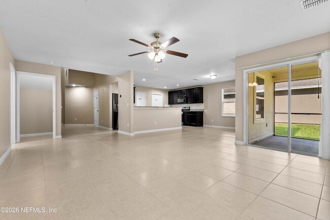 Photo - 8704 Lake George Cir W