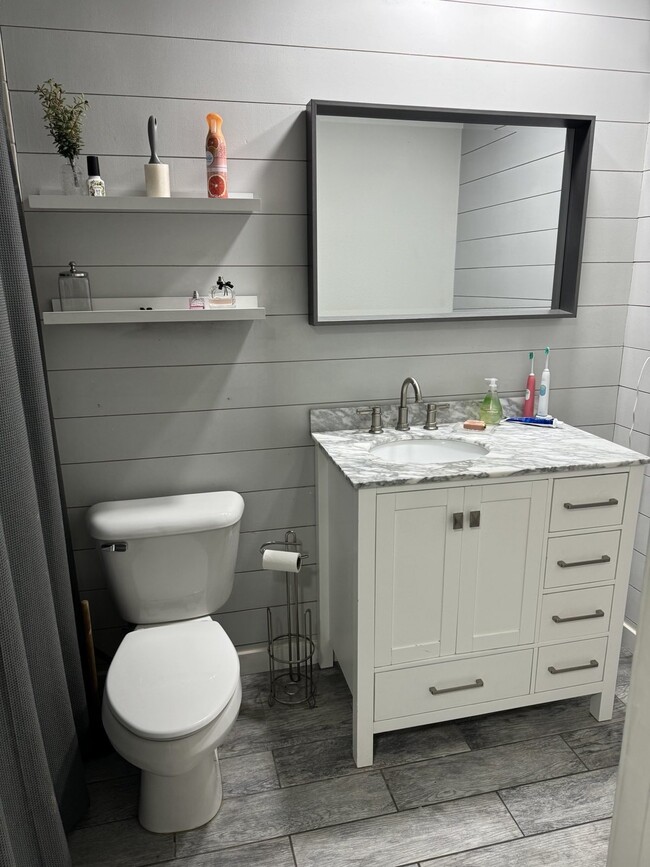 Photo - 5618 Madison Ave Unit #2