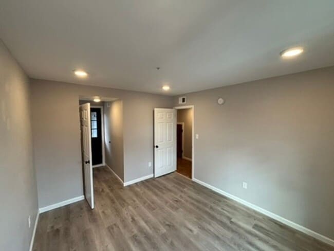 Photo - 235 E Market St Unit 6