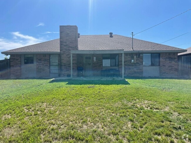 Building Photo - 4613 Greenlee Dr Rental