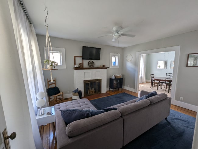 Photo - 1800 Storrs Ave