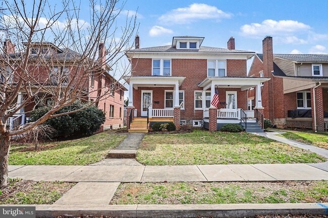 Photo - 144 Seminary Ave