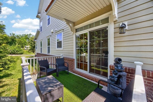 Photo - 121 Shilling Ave