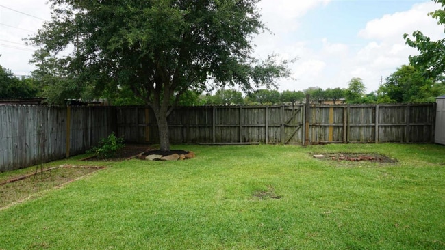 Photo - 7996 Blue Bonnet St