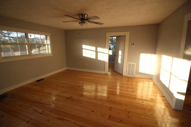 Photo - 1088 S Fourth St