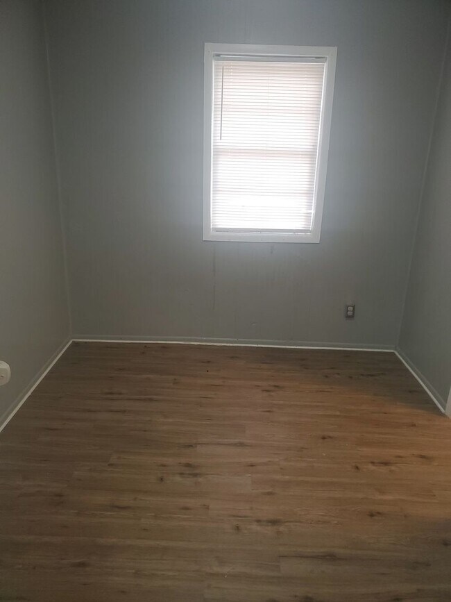 Photo - 410 SW 2nd St Unidad 410 SW 2nd Street #A