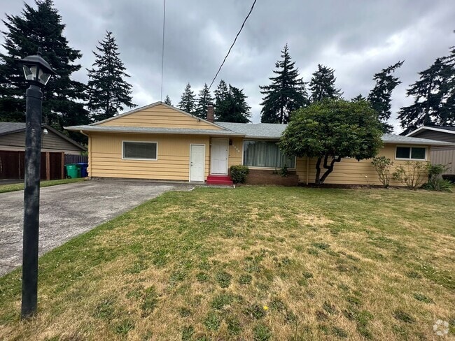 Building Photo - 3 Bedroom Ranch Style Home in the Centenni...