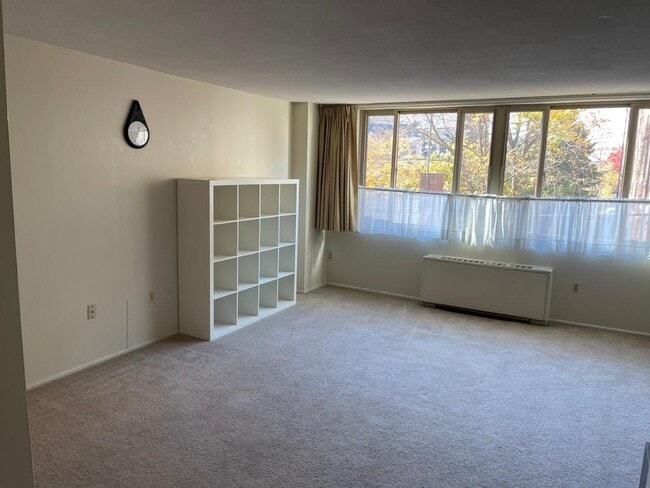 Building Photo - 1 E University Pky Unit 306 Rental
