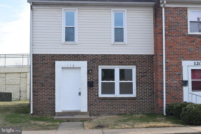 Photo - 118 Hughey Ct Townhome