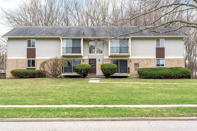 Photo - Everett Apartments - 115-08
