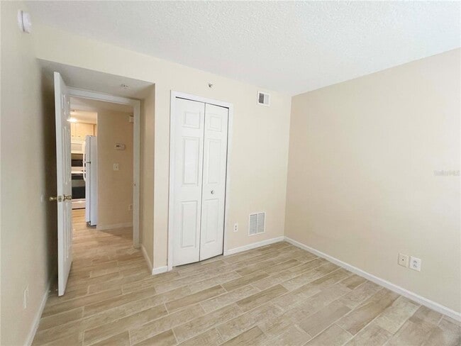 Photo - 1122 S Pine Ridge Cir Unit 1122