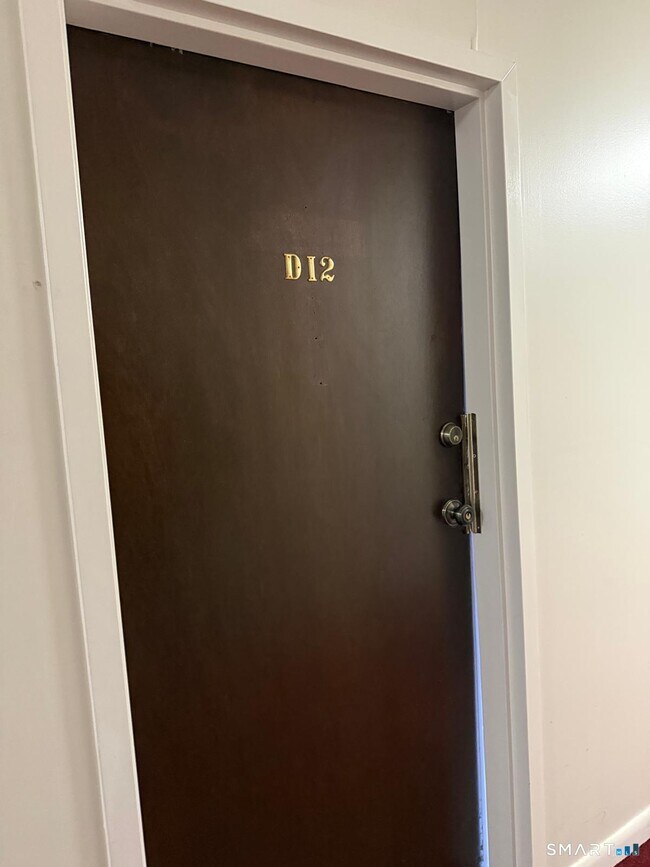 Photo - 1274 E Main St Unit D12