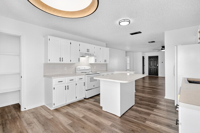 Photo - 4408 Janelle Dr