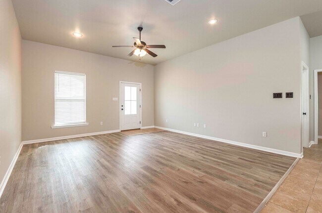 Photo - 3 Bedroom 2 bath for rent