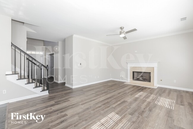 2127 Mitford Ct