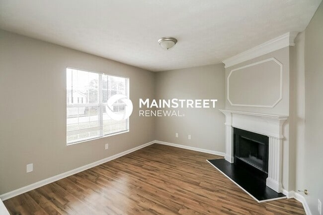 3 Bedroom Pet-Friendly Home in Jonesboro, GA with Main Street Renewal