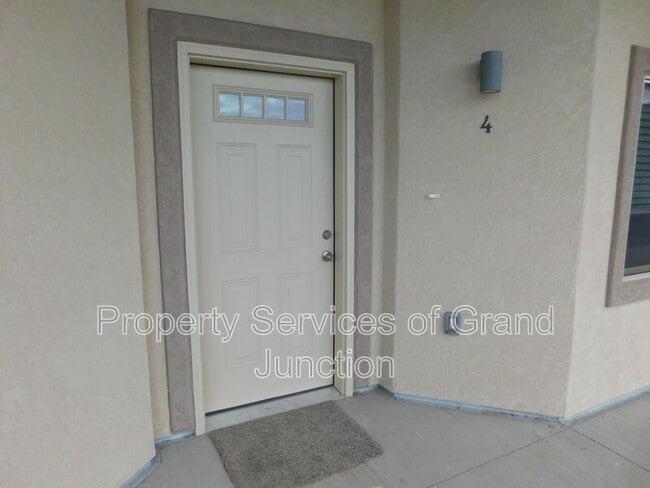 Photo - 662 Brookwillow Dr Unit 4