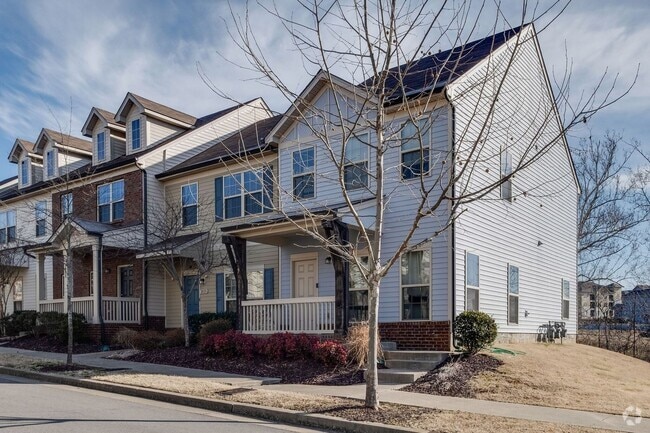 Building Photo - Nicely Appointed 3 Bedroom, 3 bath townhome
