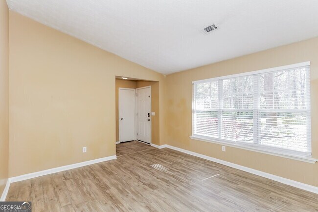 Photo - 6761 Timbers E Dr