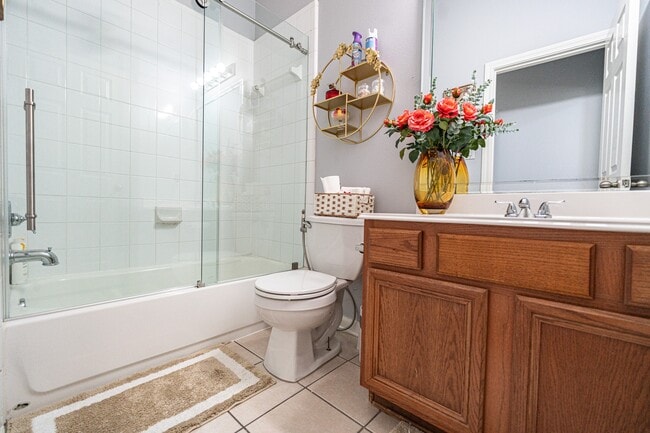 Photo - 10306 Gerlach St