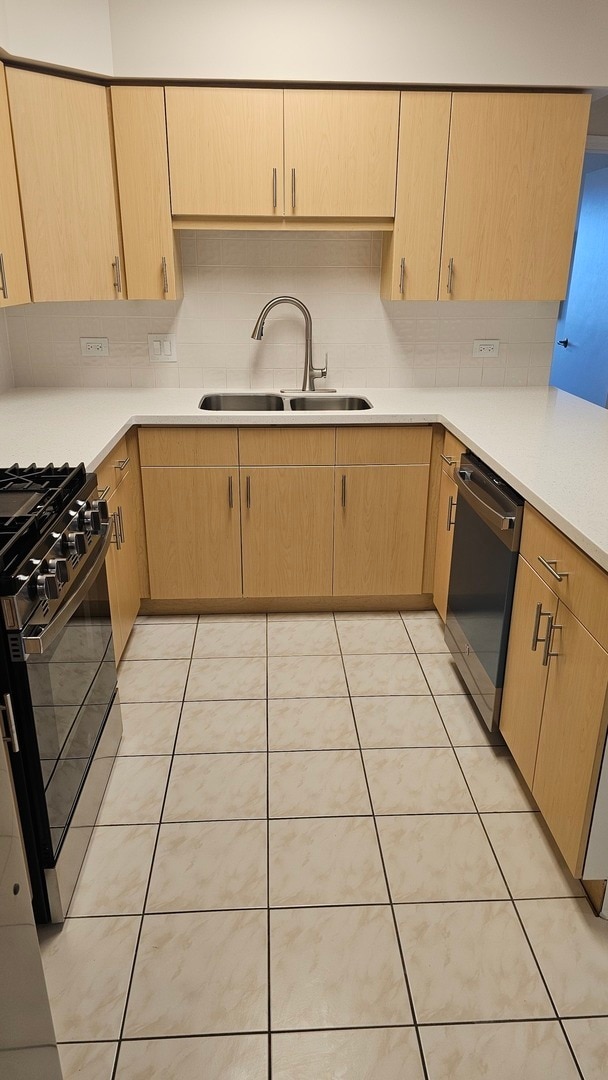 Photo - 675 Pearson St Unit 710