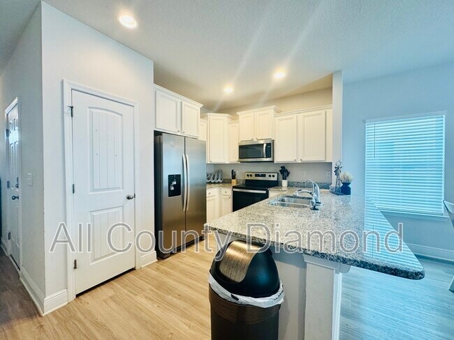 Photo - 7478 Shadow Lake Dr