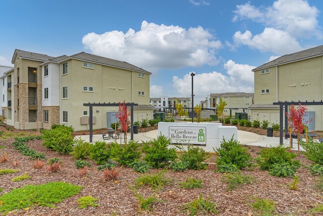 Gardens at Bella Breeze