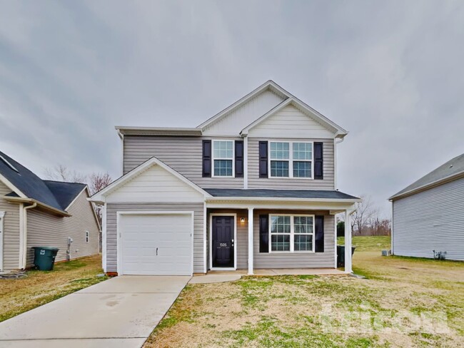Photo - 1505 Hamilton Hills Dr