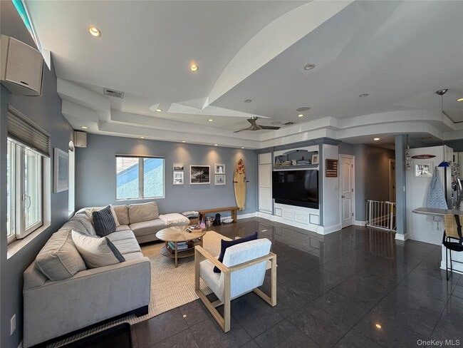 Photo - 60 Trenton Ave