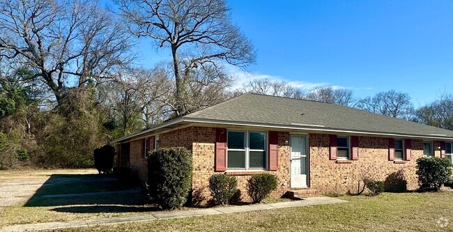 Building Photo - Country Living! Rental