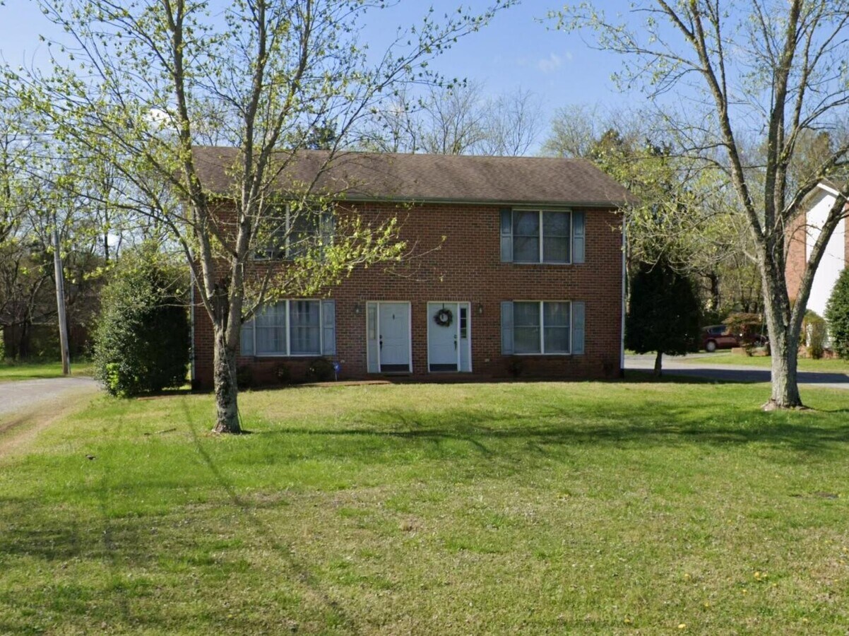 Photo - 1706 Monument Ln