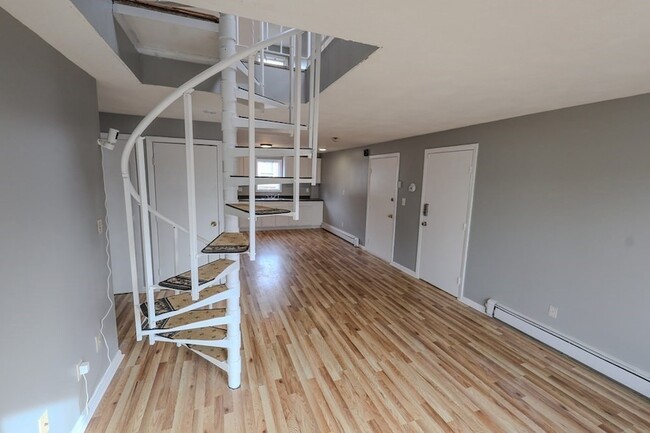 Photo - 19 Hiawatha Rd Condo Unit 3