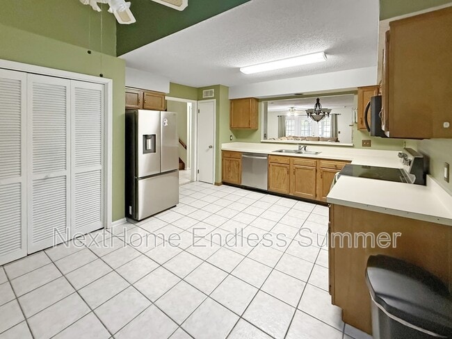 Photo - 10879 Cabbage Pond Ct
